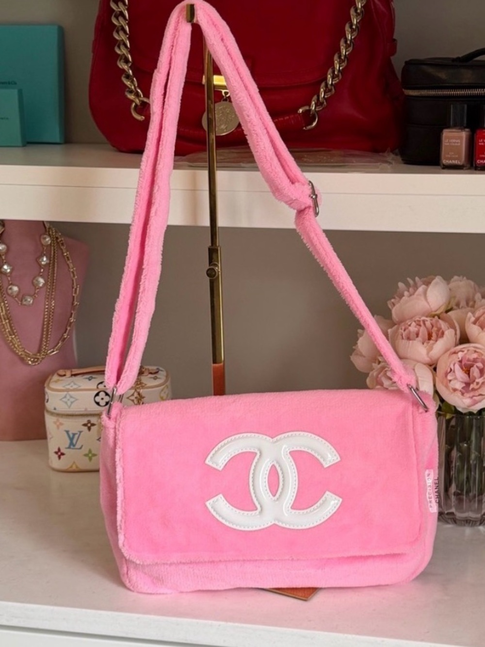 Made for Chanel Precision ~  Pink Plush Shoulder Bag with White CC Logo - Picture 4 of 16